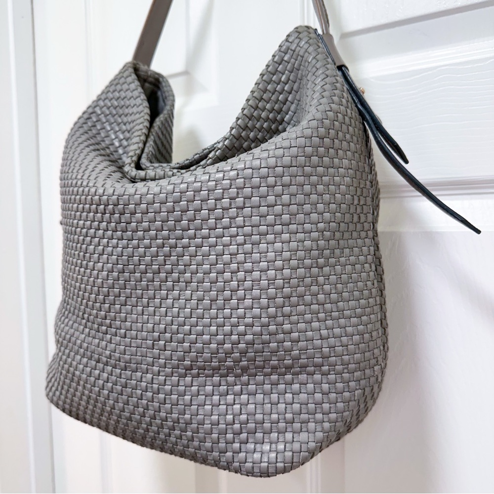 Cole Haan Bethany Weave Large Bucket Hobo Taupe Gray - Picture 3 of 13